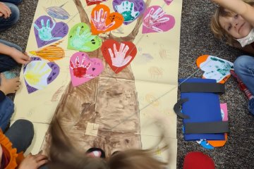 Společná práce ŠD Machnín - ,,přátelství "