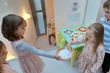 Divadlo Koloběžka - Kouzelný hrneček