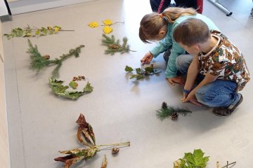 Hravá prvouka - stromy a zvířata