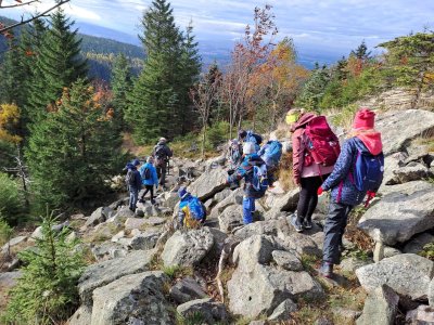 Trocha vysokohorské turistiky.