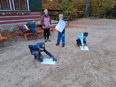 Malý Land art, aneb malujeme tím,