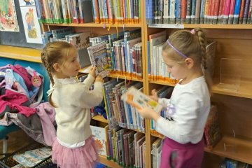 Návštěva knihovny Zelená a Červená třída