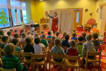 Hudební divadlo - paní Čemusová