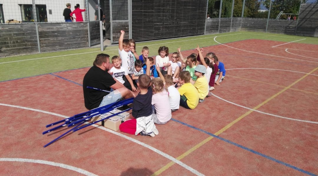 Představení hokejbalu