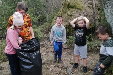 Fotky z velikonočního hledání pokladu