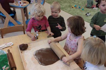 Pečení perníčků