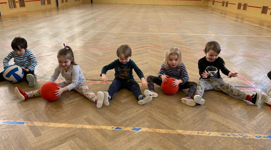 Cvičení v tělocvičně - Zelená a Červená třída