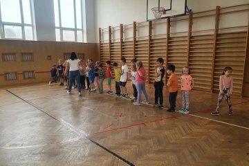 Cvičení v tělocvičně