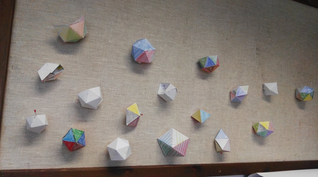 Tělesa z rovnostranných trojűhelníků