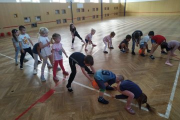 Cvičení v tělocvičně