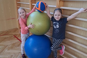 Cvičení v tělocvičně