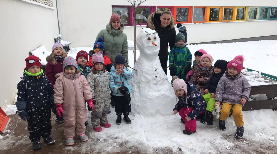 Radovánky na sněhu