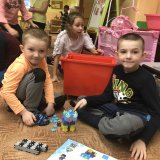 První a druhá třída na návštěvě ve školce