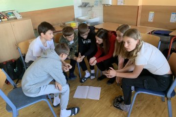 Dramacentrum Bezejména - Hranice mezi námi