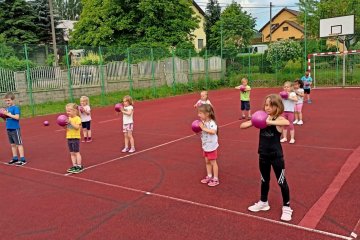 Cvičení v tělocvičně