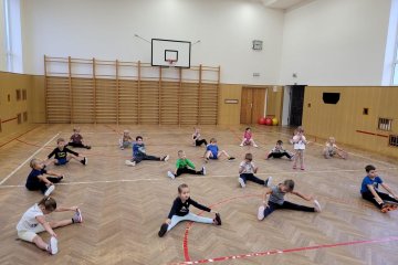 Cvičení v tělocvičně