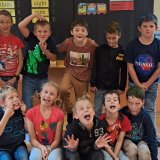 Den bláznivých účesů