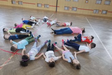 Cvičení v tělocvičně