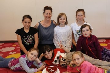 Šití závěrečné fotky