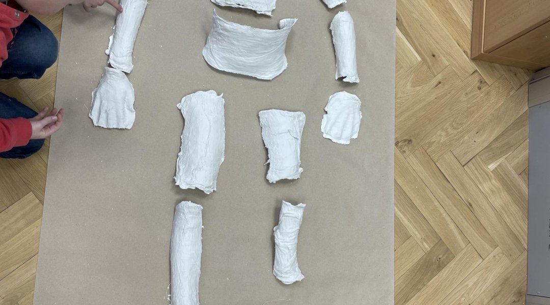 Lidské tělo pod lupou – Sádrové mumie v naší třídě