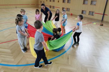 Cvičení s kostkami a míčky