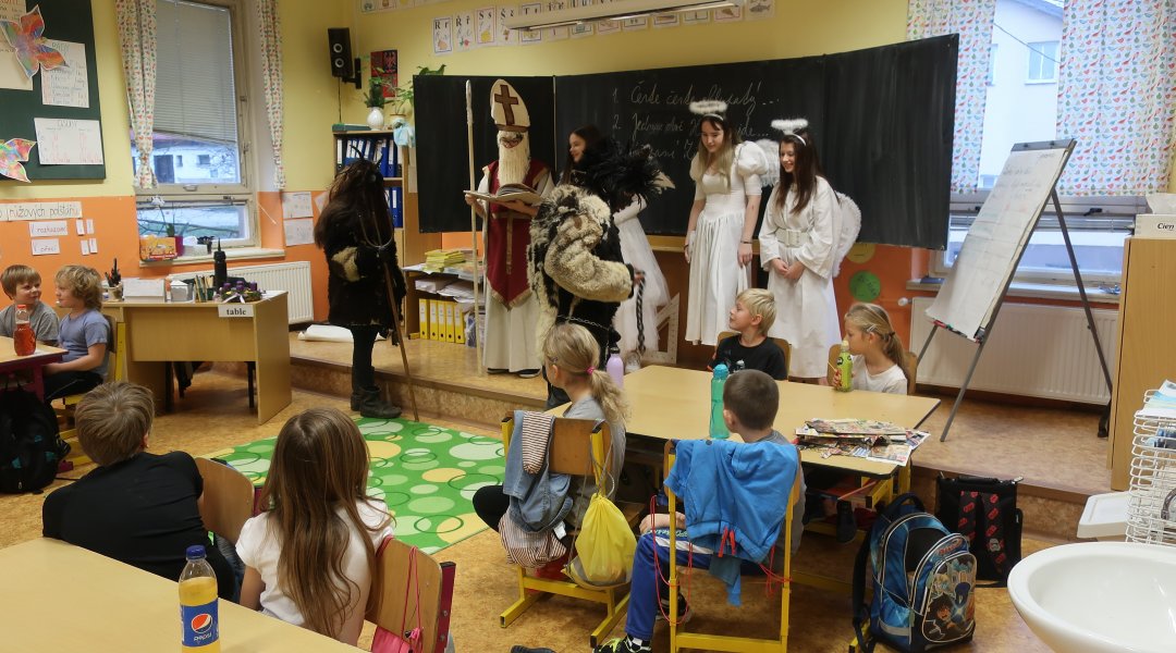 Mikuláš s čerty ve škole!