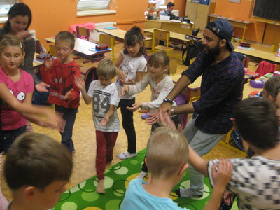 ..a indického tance