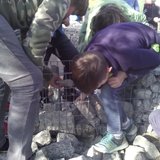 Jak jsme si žulou plnili gabiony na lavičky